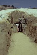 Espagne Antequera Dolmen Menga - panoramio.jpg