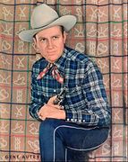 Gene Autry 1942.JPG