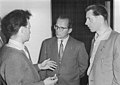 1957-07-20, Honecker im Gespräch mit dem Rektor der DHfK Dr. Erbach