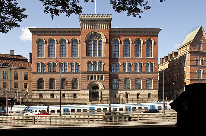 2nd, Buildings: Old National archive building, from 1891, Riddarholmen, Stockholm, Eastern side. Albabos. CC-BY-SA-3.0