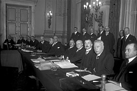 Bundesarchiv Bild 102-05332, Berlin, Länderkonferenz in der Reichskanzlei.jpg