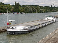 Péniche(s) sur la Seine