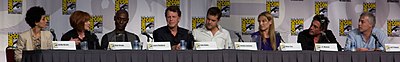 Thumbnail for File:Fringe cast sdcc 2010 cropped.jpg