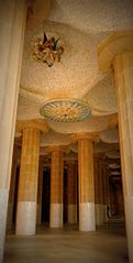 Säulensaal - Sala Hippostila mit Gewölbeschlusstein