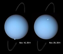 Deutsch: Bildmontage aus Aufnahmen von sichtbarem (Planet, Aurora), ultraviolettem (Aurora) und infrarotem Licht (Ringe) von Uranus English: Composite image from images in visible (planet, aurora), ultraviolet (aurora) and infrared light (rings) of Uranus