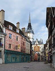 Auxerre Tour de l'horloge