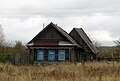 English: House in village Kokaryovka, Arzamassky District of Nizhny Novgorod Region, Russia. Русский: Дом в деревне Кокарёвке, Арзамасский район Нижегородской области, Россия.