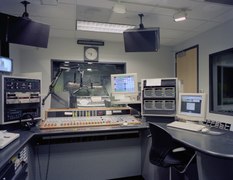 Radio station studio LCCN2011635985.tif