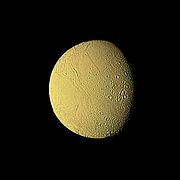 Enceladus - Voyager 2.jpg