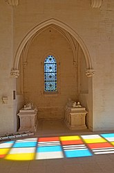 Chateau de Vez Tombeau des Dru au rez-de-chaussée de la chapelle