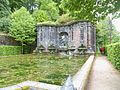 Saint-Goazec, parc du château de Trévarez : bassin et fontaine de la chasse et de la pêche