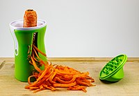 Rank: 19 Julienne and spiral vegetable slicer “GOURMETmaxx” with carrot