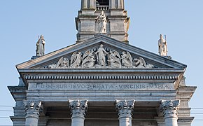 Clonmel Irishtown St. Mary's Church of the Assumption Pediment 2012 09 06.jpg