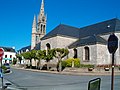 L'église paroissiale Saint-Pierre, vue d'ensemble.