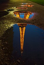 Thumbnail for File:Reflet-tour-Eiffel-Paris-Luc-Viatour.jpg