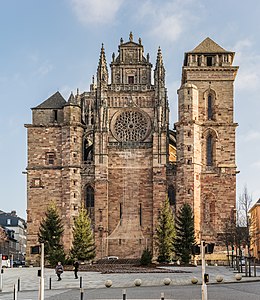 "Cathedral_of_Our_Lady_of_Rodez_79.jpg" by User:Tournasol7