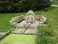 La fontaine Notre-Dame de Grâces (sur le placître de l'actuelle chapelle Saint-Léger) 1.