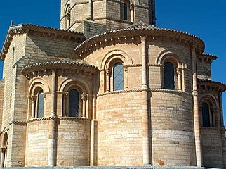 San Martín de Frómista: ábsides de influencia jacetana. Palencia