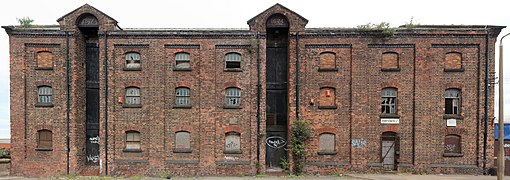 Canal warehouse, Bankhall Street - front elevation