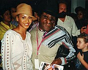 Beyoncé with Reggie Bibbs (19 May 2007)