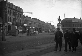 Bundesarchiv Bild 115-1902, Westfront, deutsche Besatzung, Straßenszene.jpg