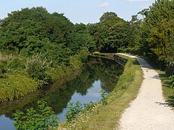 Canal de l'Ourcq pres d Isles les Villenoy