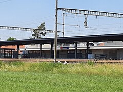 Bassersdorf railway station from the south 6.jpg