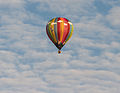 PH-APP ballon op grote hoogte tijdens de Jaarlijkse Friese ballonfeesten in Joure.