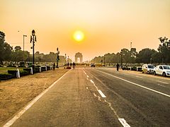 A view of Indian Gate on a morning.jpg