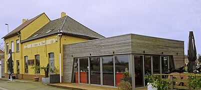 La maison du Canal (Estaimpuis), view from Canal de L' Espierres