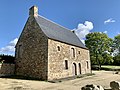 Façade sud et pignon ouest de la Ferme du Haut-Bécherel près du Temple de Mars à Corseul, dans les Côtes d’Armor.