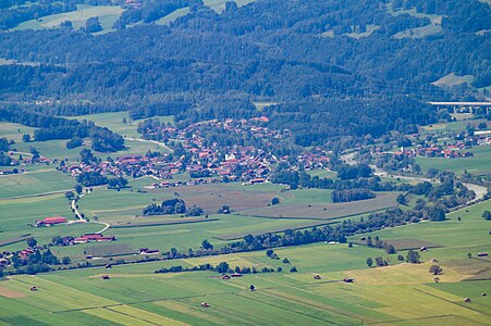 Course of river in Großweil, turn to South,