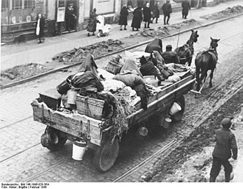 German civilians in February 1945 fleeing Gdansk