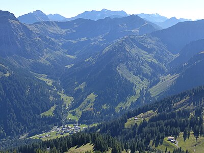 village Baad, side valleys Bärgunttal und Derrenbachtal