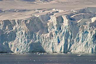 Glacier breaking edge in the Lemaire Channel