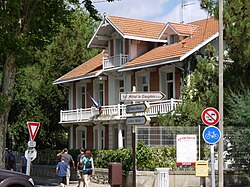 Arcachon :Hotel de police