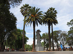 Curico, despues de monumento (15484186648).jpg