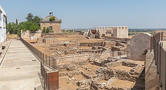 Excavaciones, Alcazaba, Badajoz, España, 2020-07-22, DD 44.jpg
